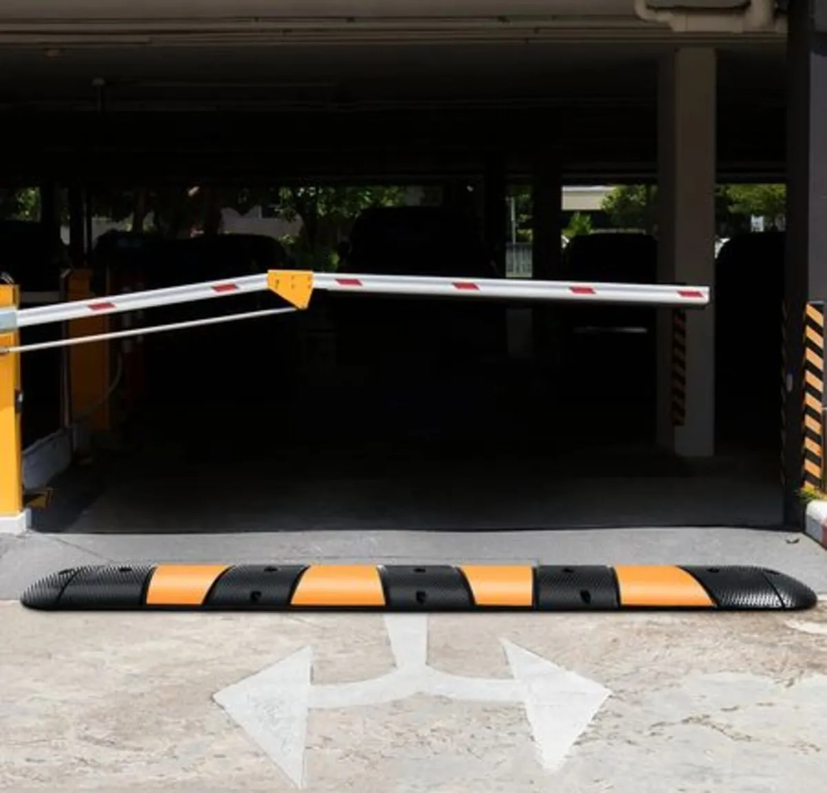 Rubber Traffic Calming Device, Single Unit - Image 4