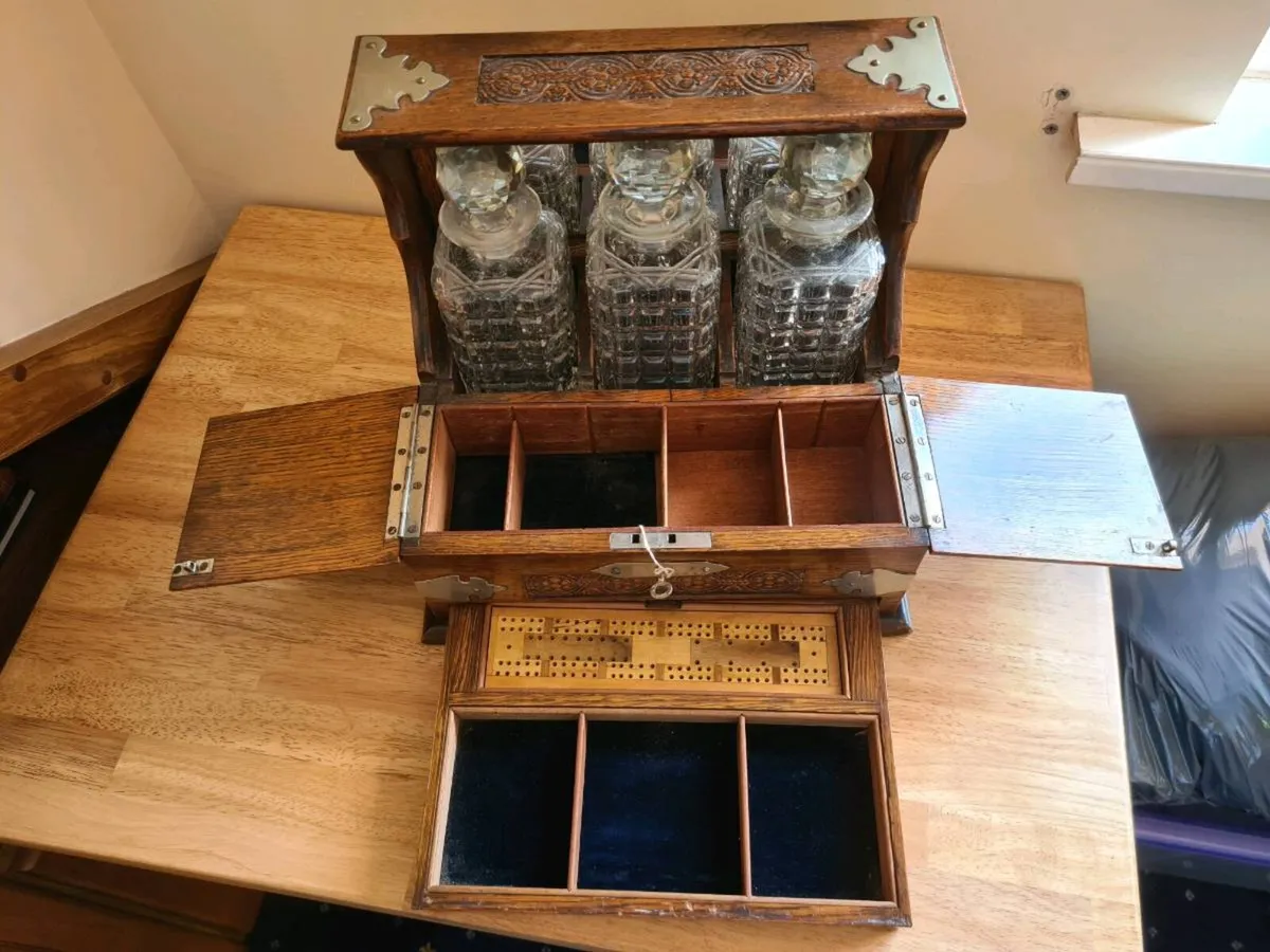 TRIPLE OAK TANTALUS DRINKS HOLDER - Image 2