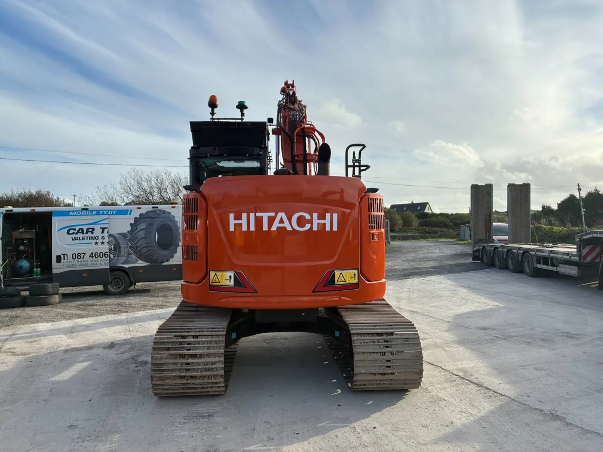Hitachi ZX135US-7 - Image 2
