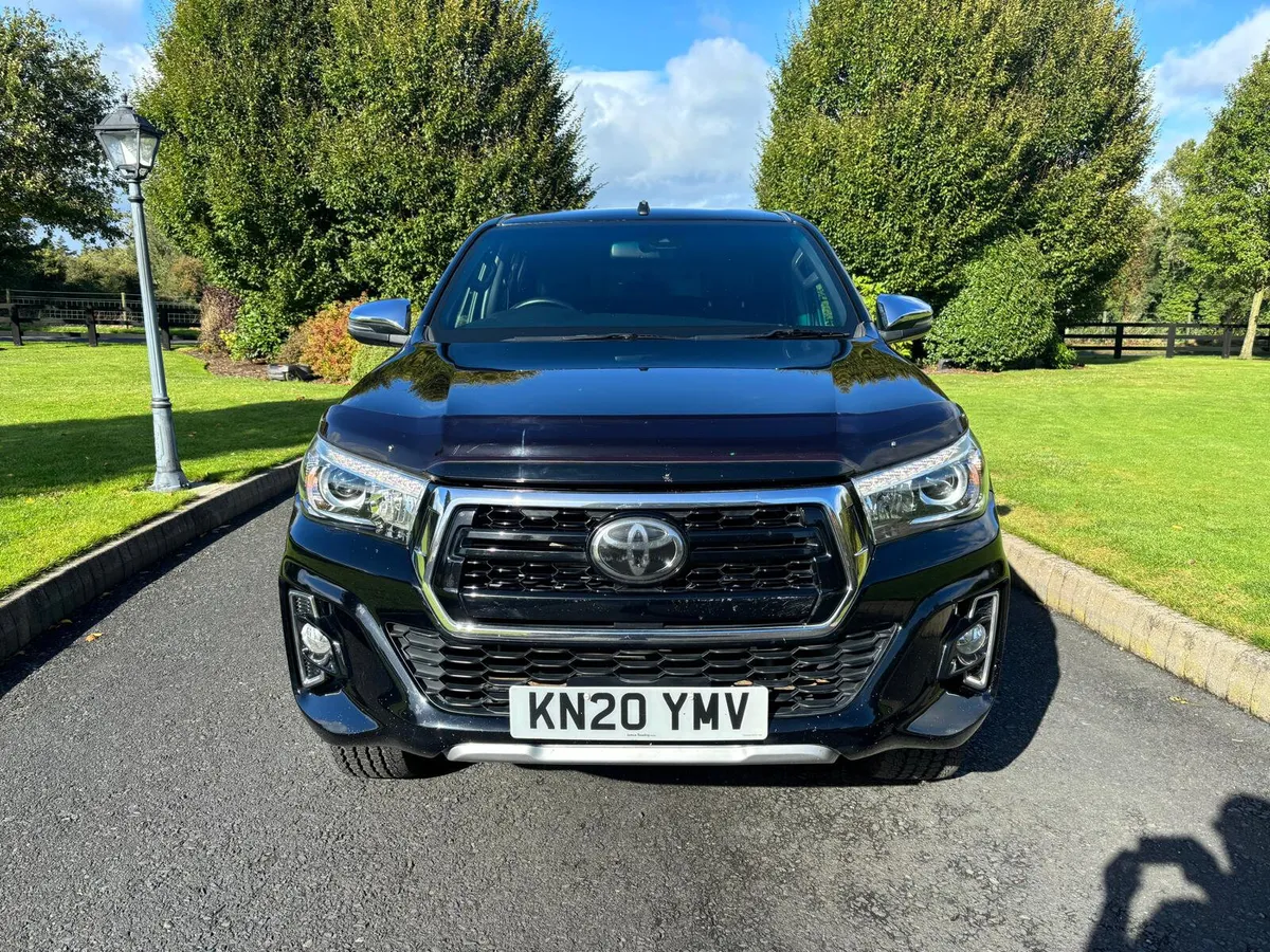 Toyota Hilux 2020 - Image 2