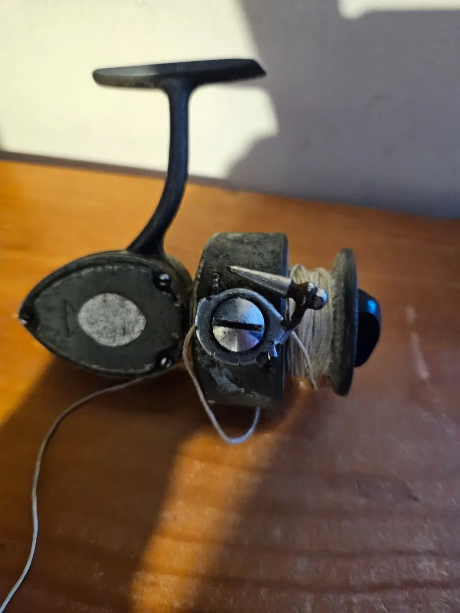 Vintage Fishing Reel - Image 1