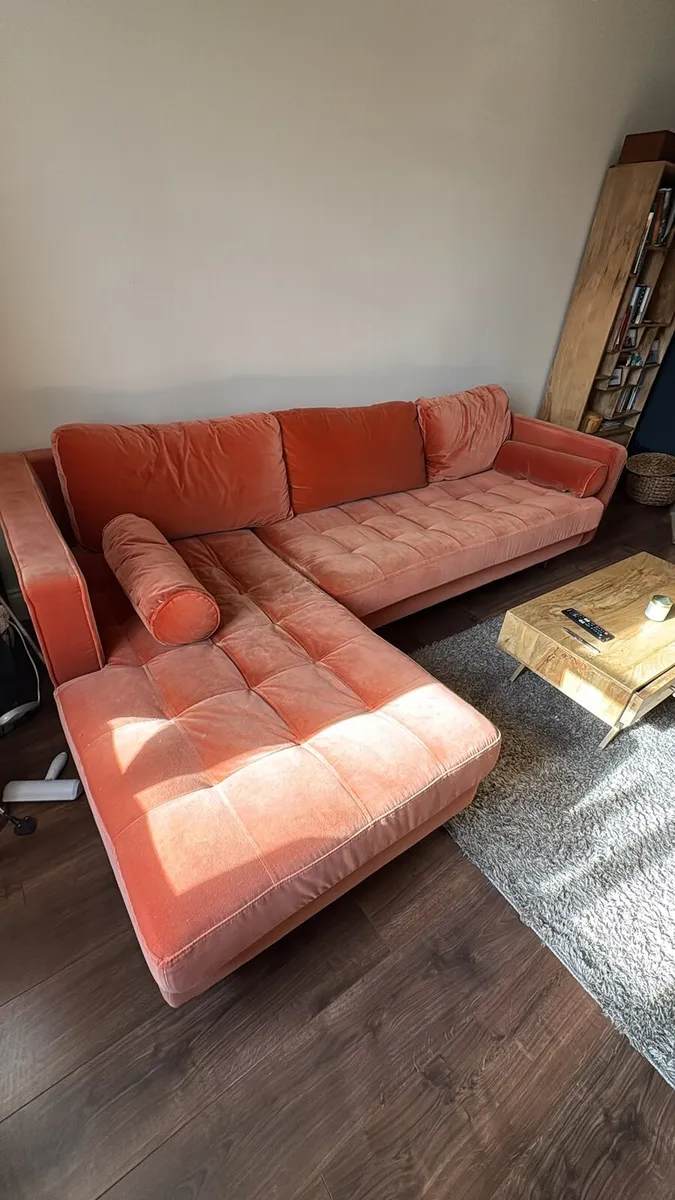 L shape sofa - Image 1