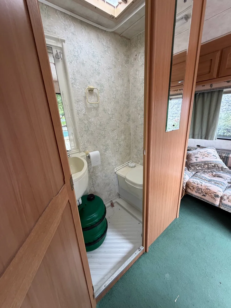 4 berth Caravan - Image 4
