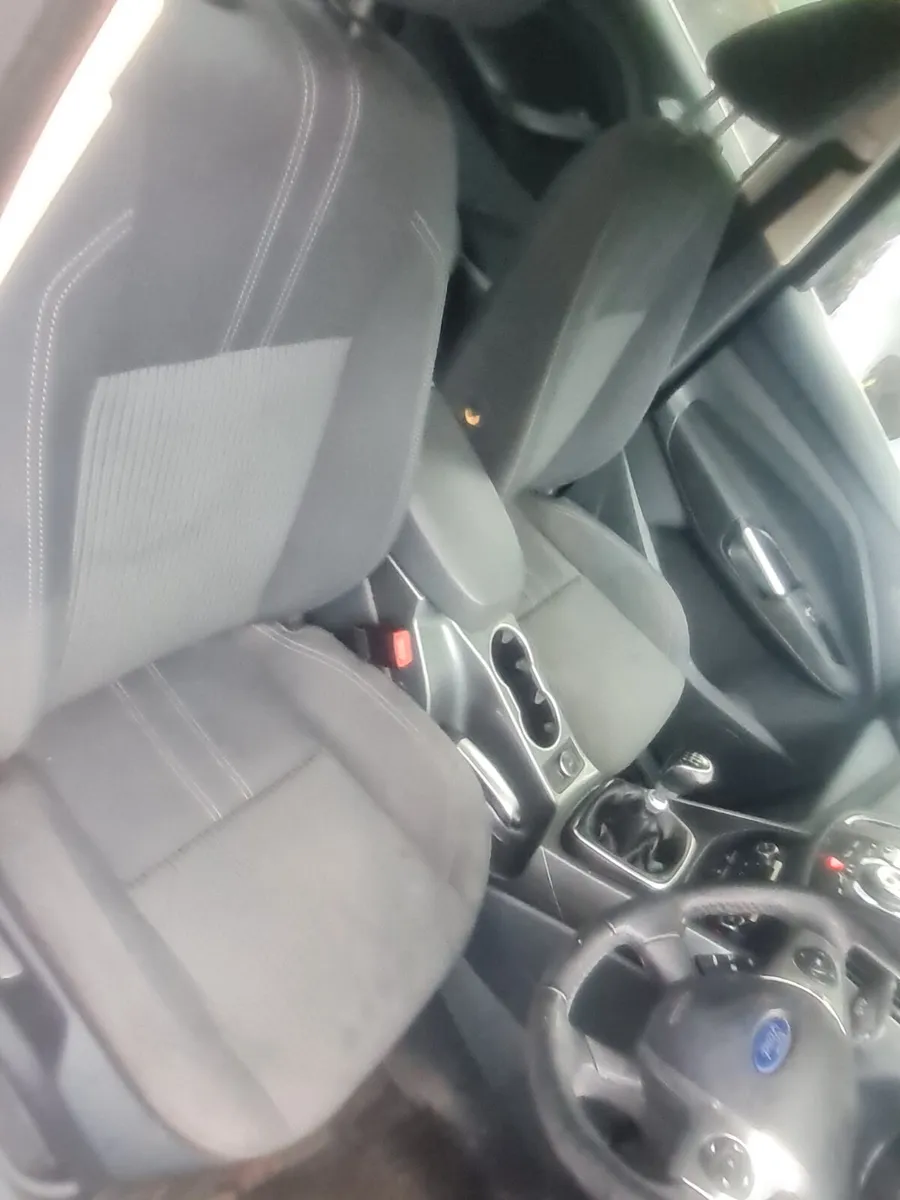 Trade sale 131 Ford cmax 1.0l - Image 3
