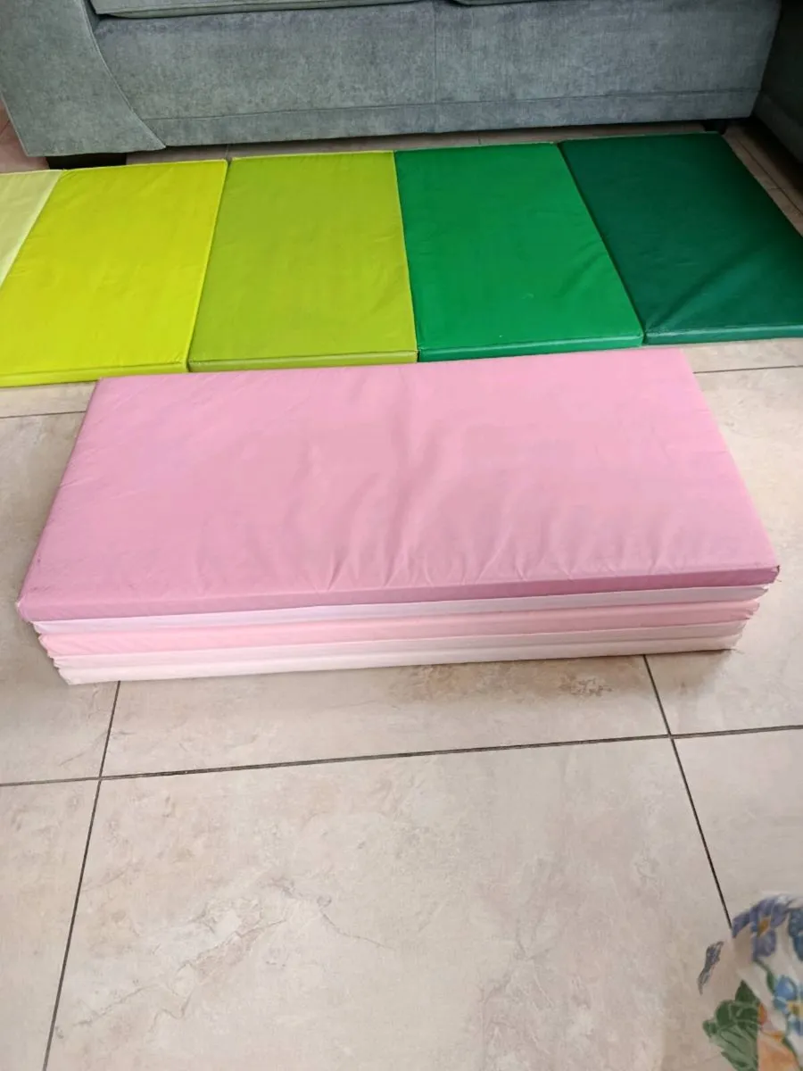 Gymnastics mats - Image 2