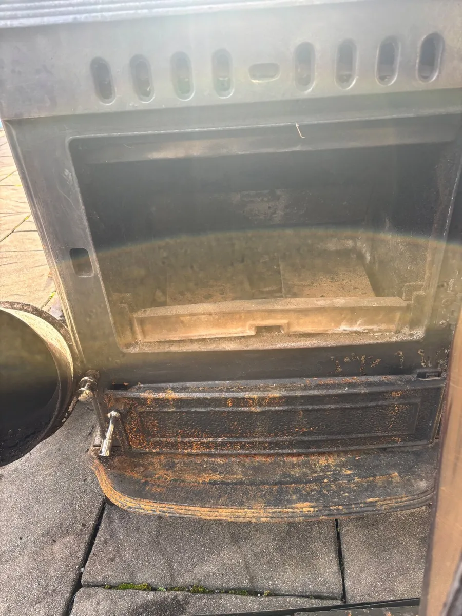 Mulberry Solid Fuel Stove - Image 4