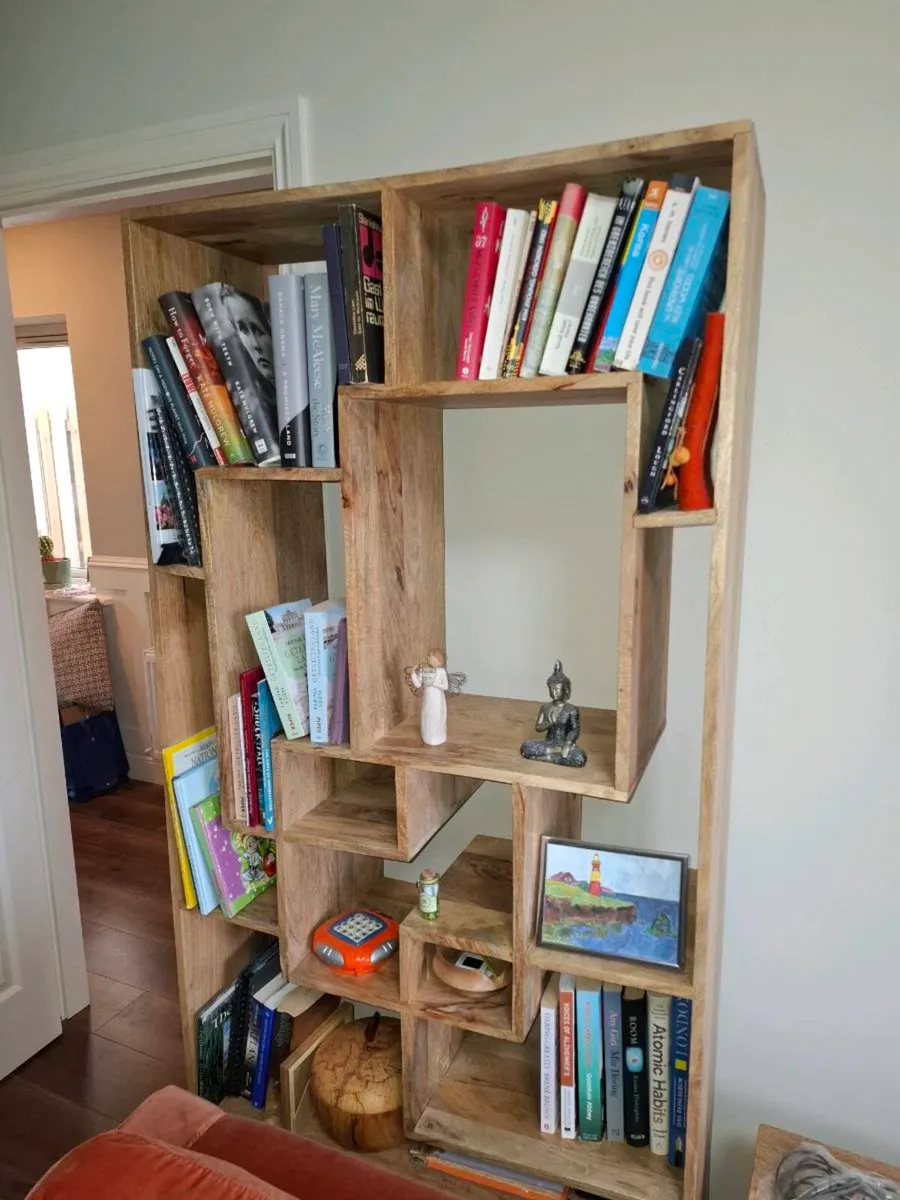 Book shelf - Image 1