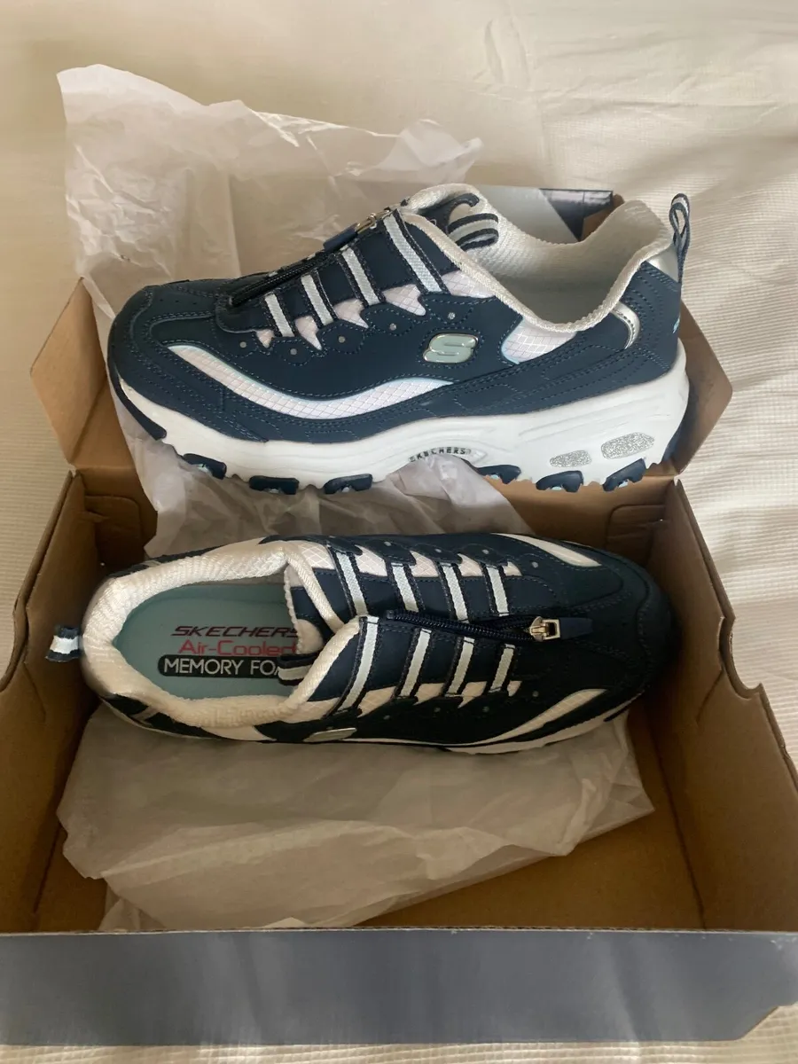 Sketchers trainers - Image 1