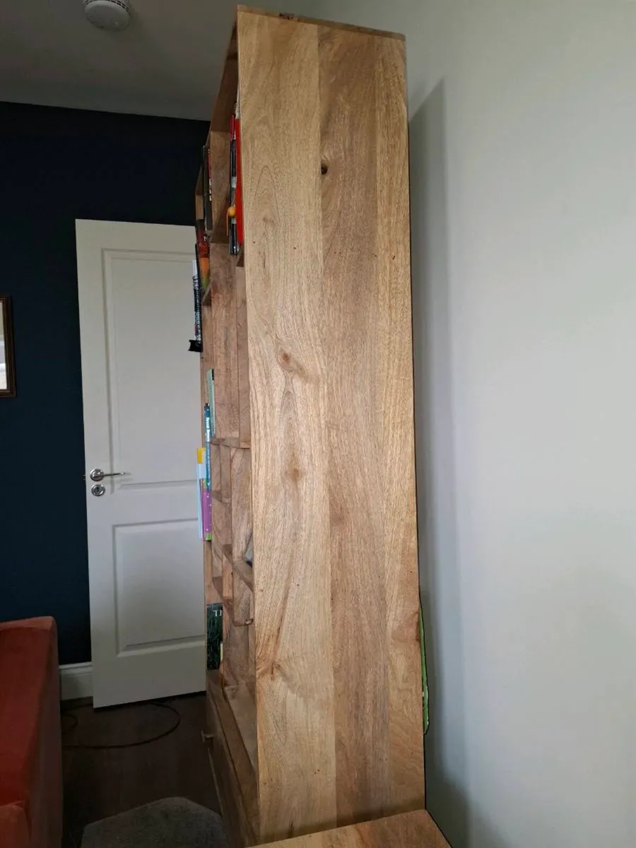 Book shelf - Image 3