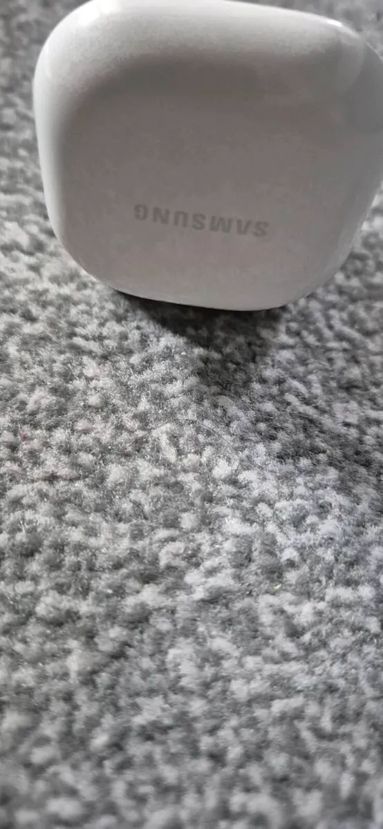 Samsung Galaxy Buds FE - Image 2