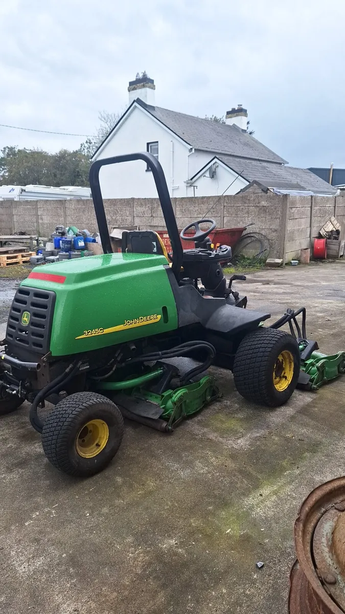 John Deere 3245C - Image 4