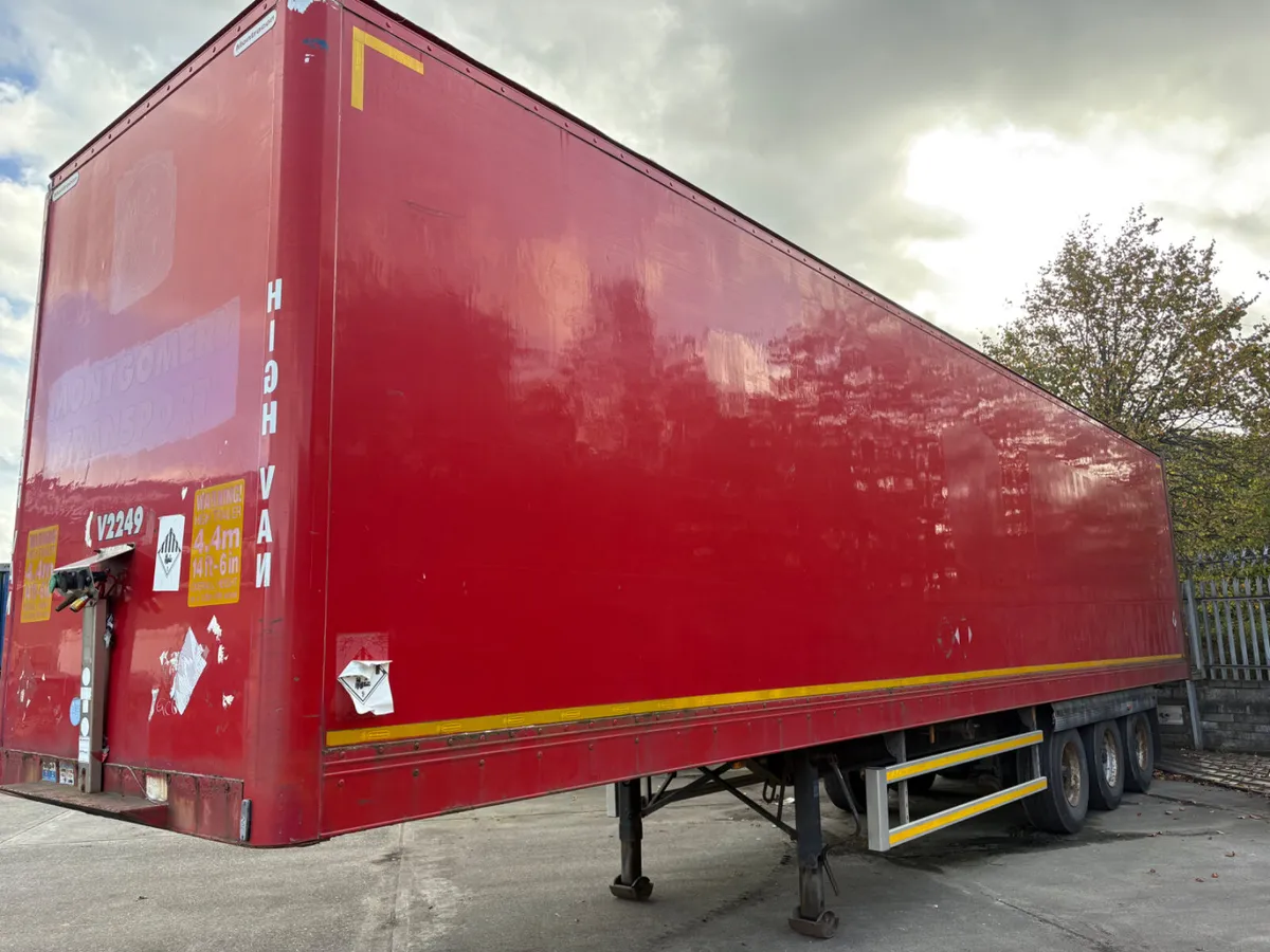 Box vans 4.4m  2015s - Image 2