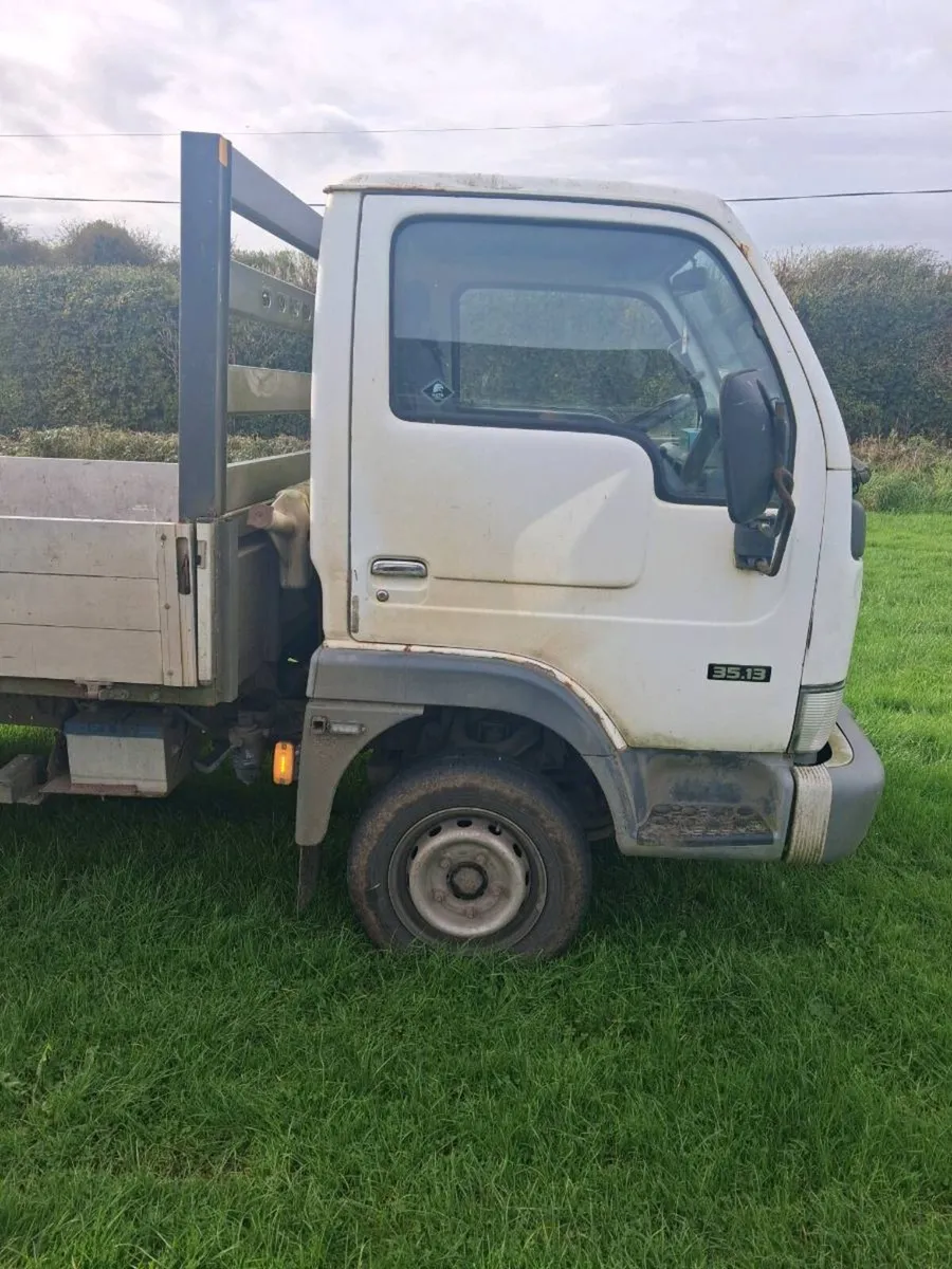 2004 Nissan Cabstar 3.0 - Image 2
