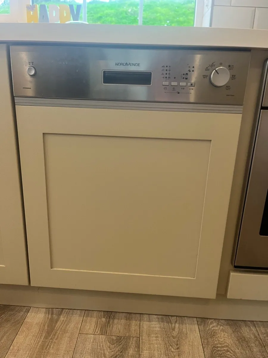 Dishwasher - Image 1