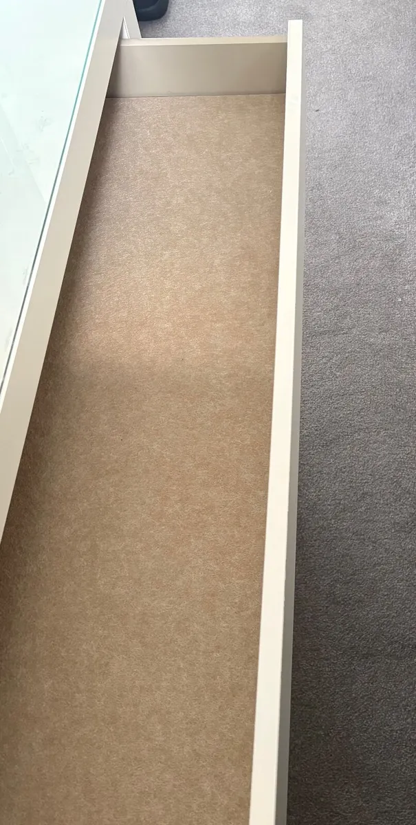 Ikea MALM dressing table - Image 4