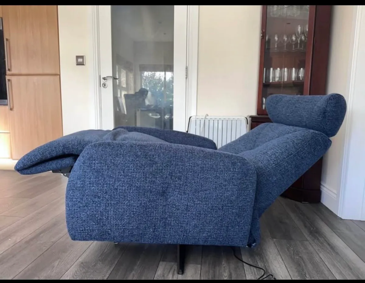 Fabric made power recliner Sofa - Image 3