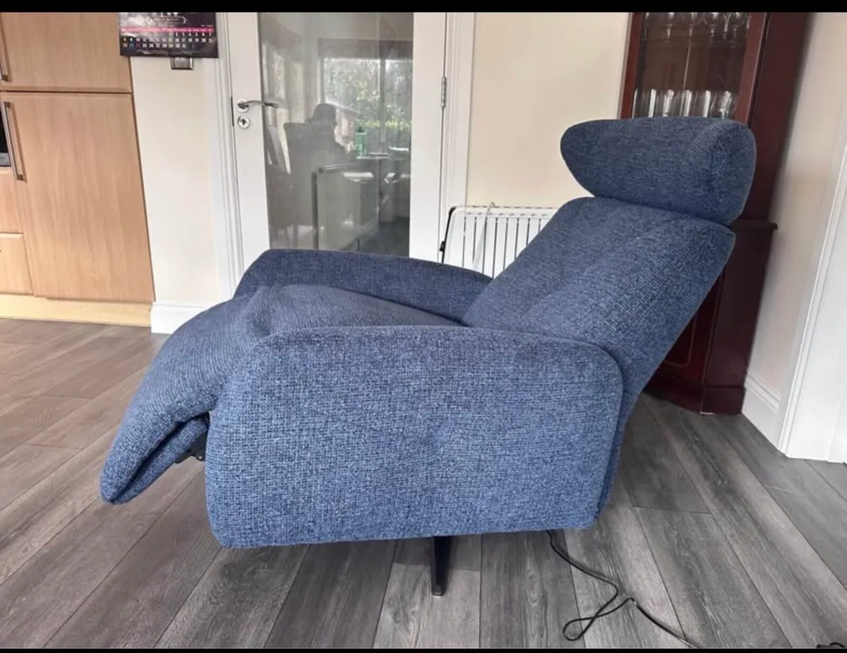 Fabric made power recliner Sofa - Image 2