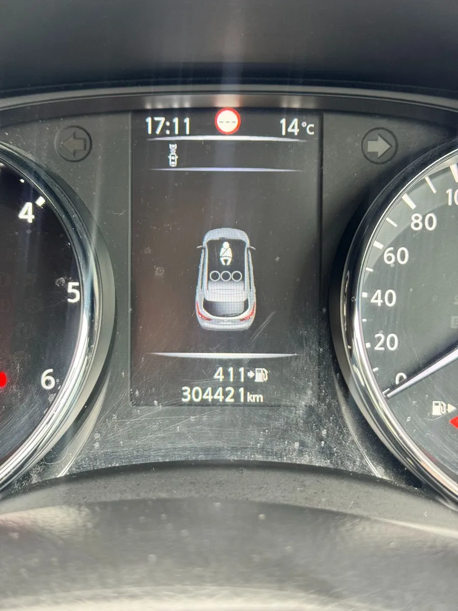2016 Nissan Qashqai Commercial 1.5 dCi - Image 2