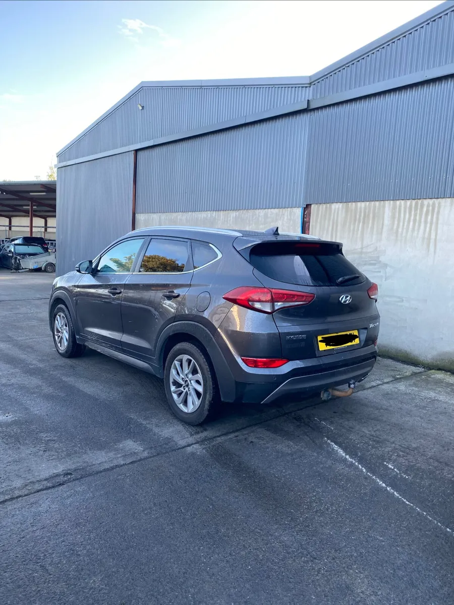 2018 Hyundai Tucson for Breaking - Image 4