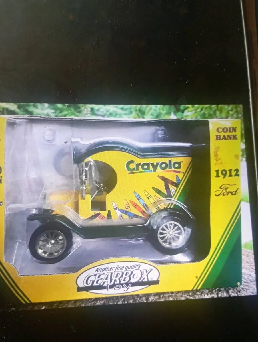 DIE-CAST MODLE GOOD YEAR 1998 GEARBOX VAN - Image 1