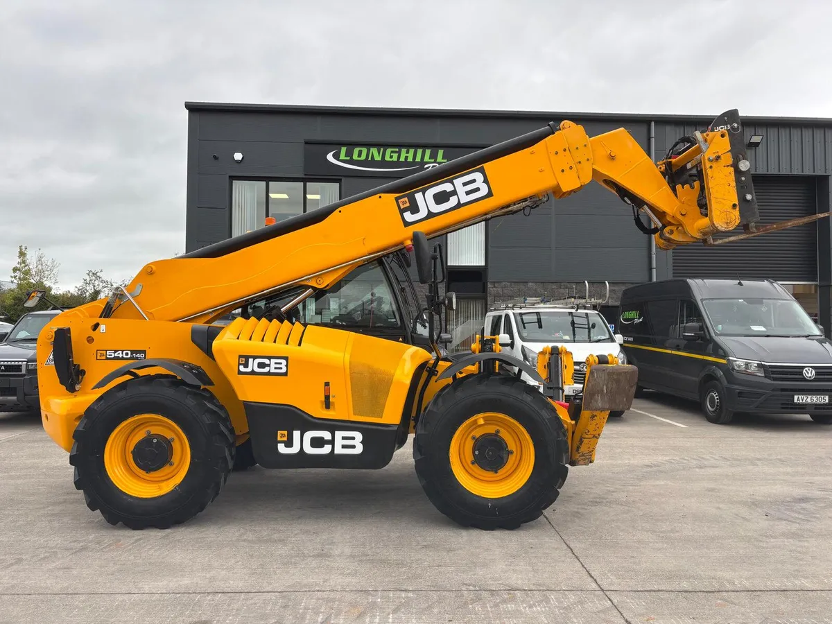 2022 JCB 540-140 - Image 1