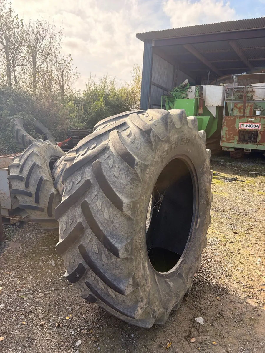 Tractor tyres - Image 1