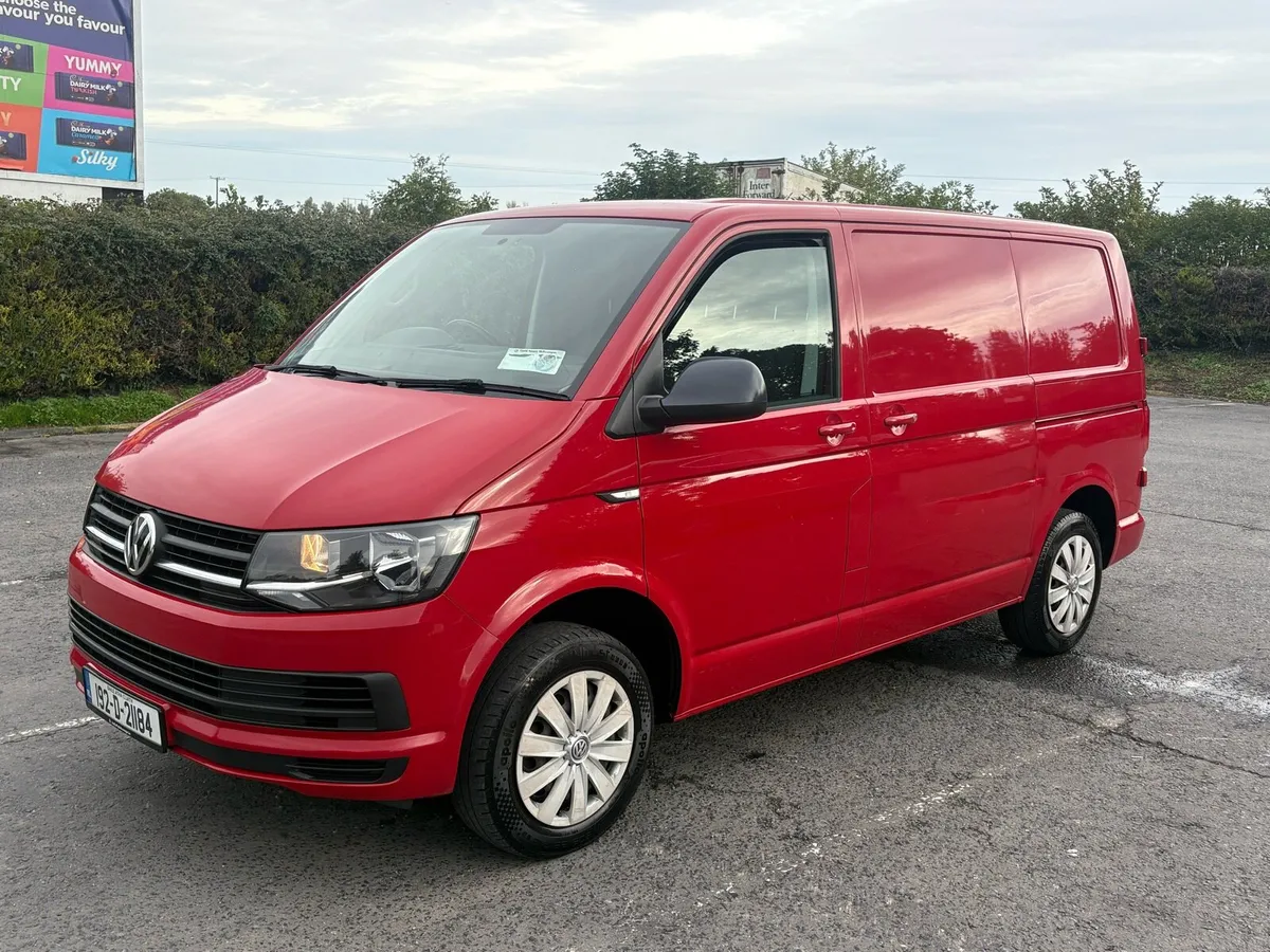 2019 Volkswagen transporter SWB Highlinedoe11/27 - Image 2