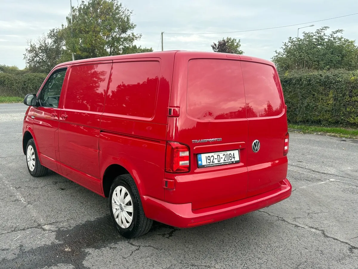 2019 Volkswagen transporter SWB Highlinedoe11/27 - Image 3