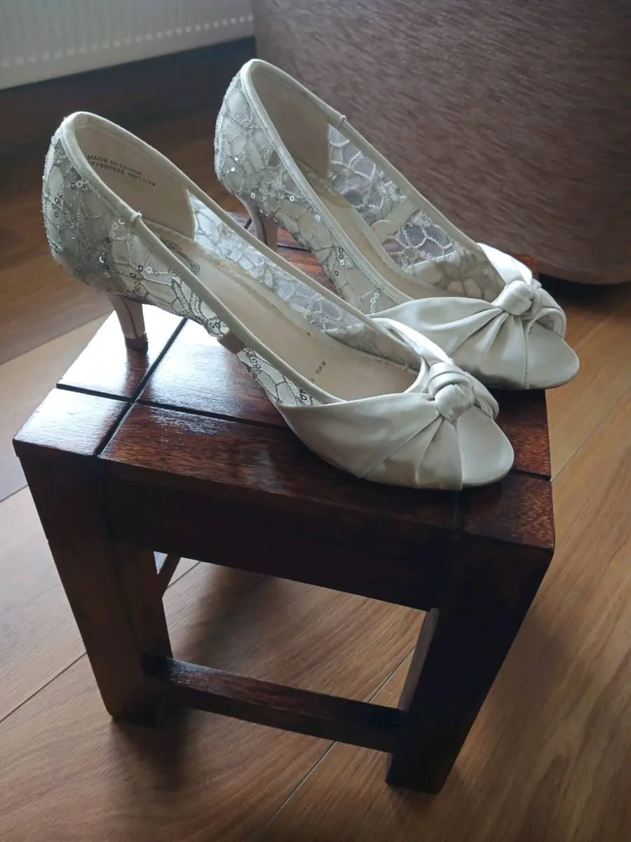 Shoes - Image 2