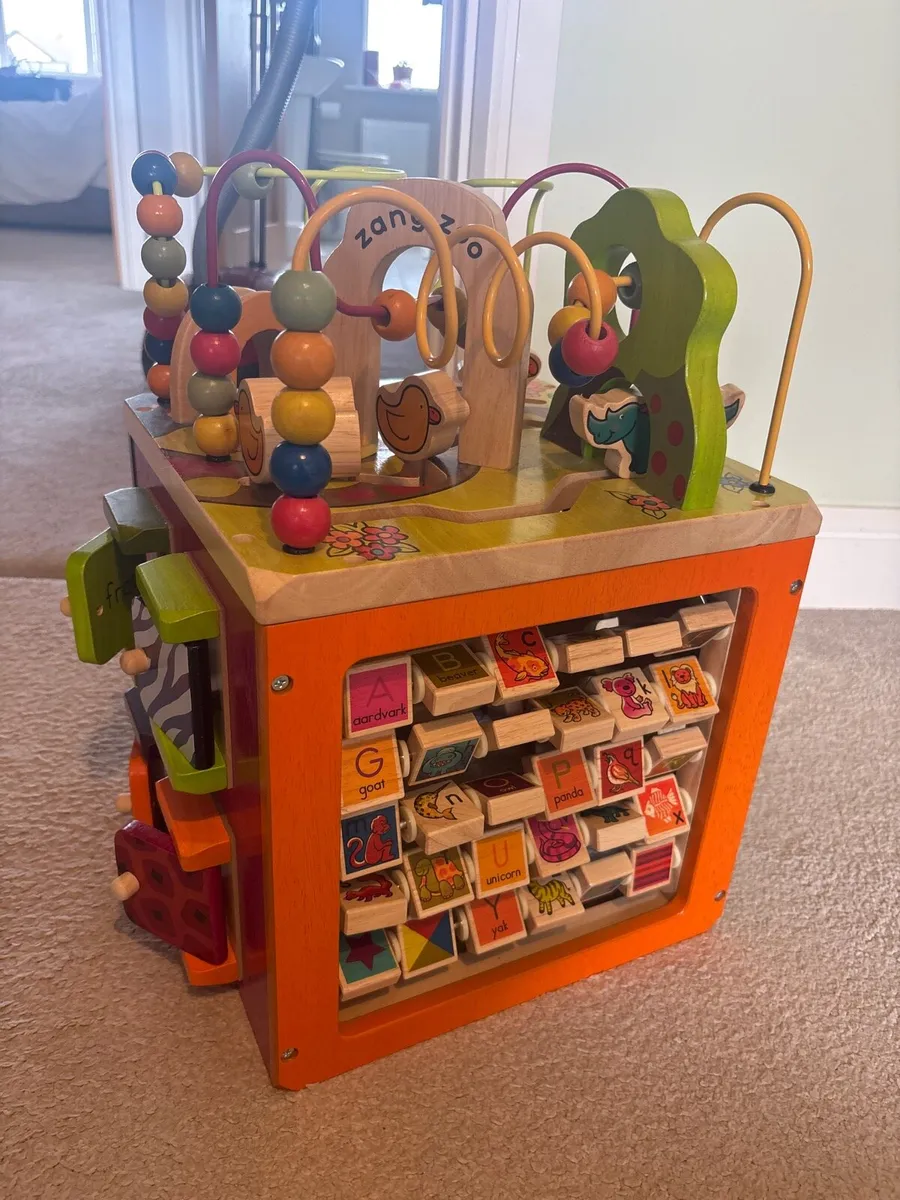 Zany zoo activity box - Image 1