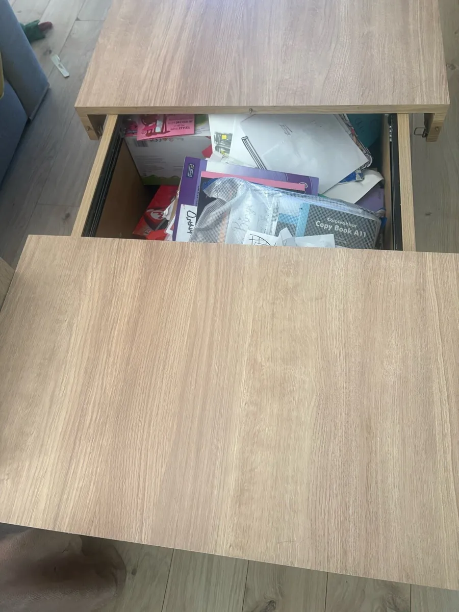 Modern Oak-Effect Coffee Table with Hidden Storage - Image 3