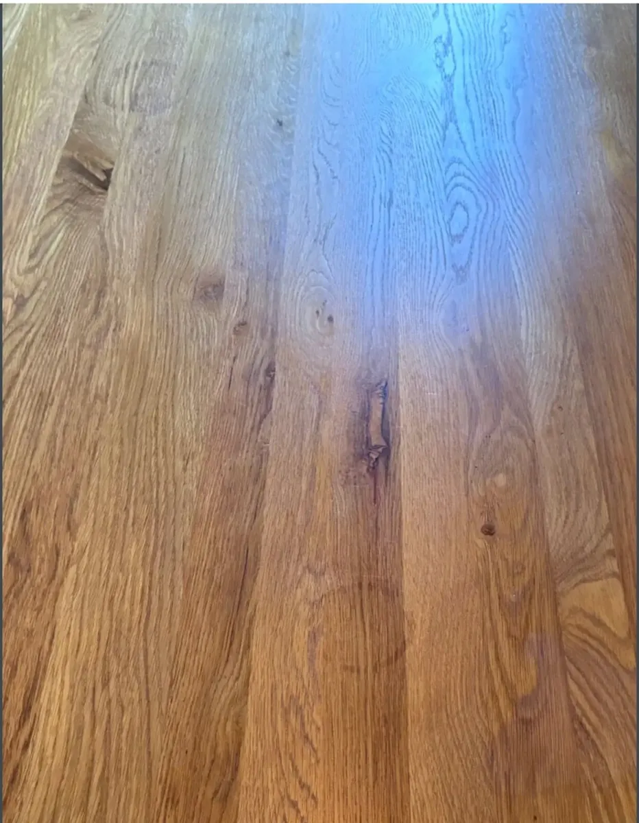 Dining table - Image 2