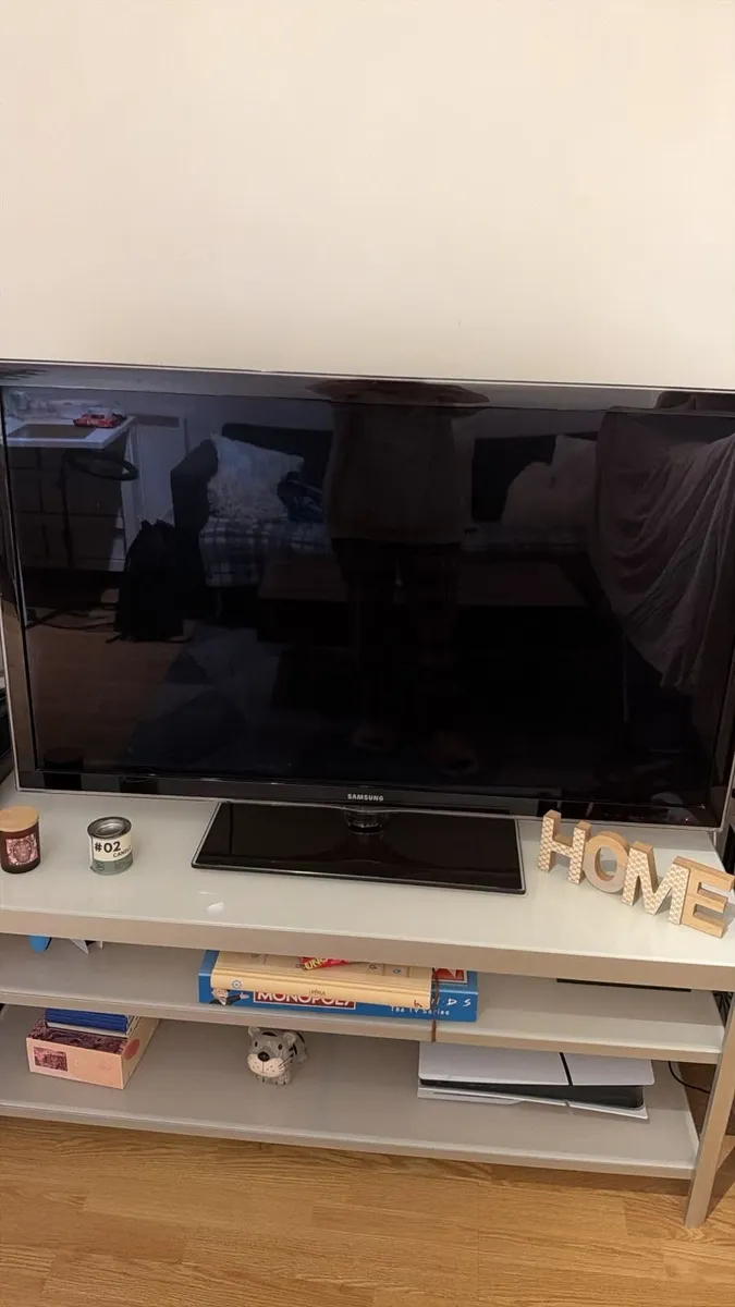 40" Samsung Full HD LED TV - Image 1