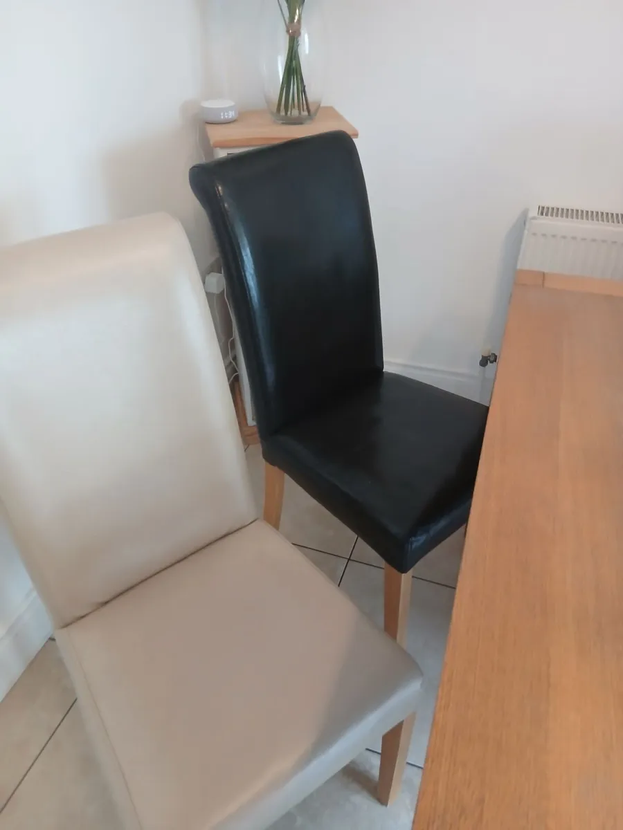 Dining table and chairs - Image 4
