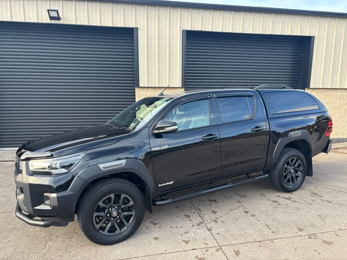 2021 TOYOTA HILUX 2.8 D4D INVINCIBLE X AUTO - Image 1