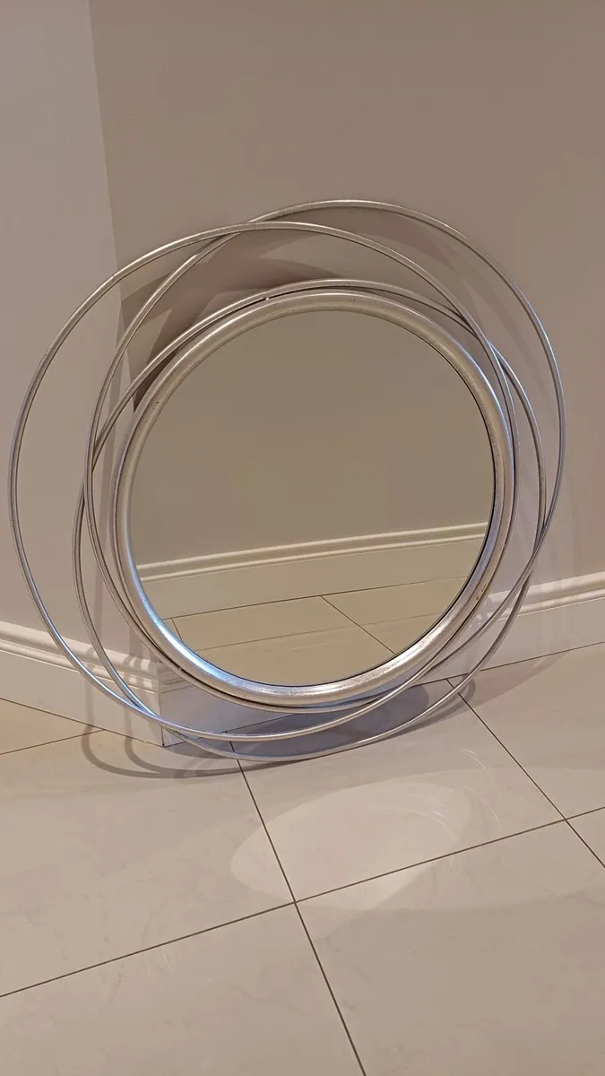 Mirror - Image 1