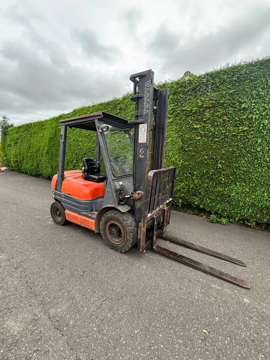 Diesel toyota forklift 2.5 ton - Image 2