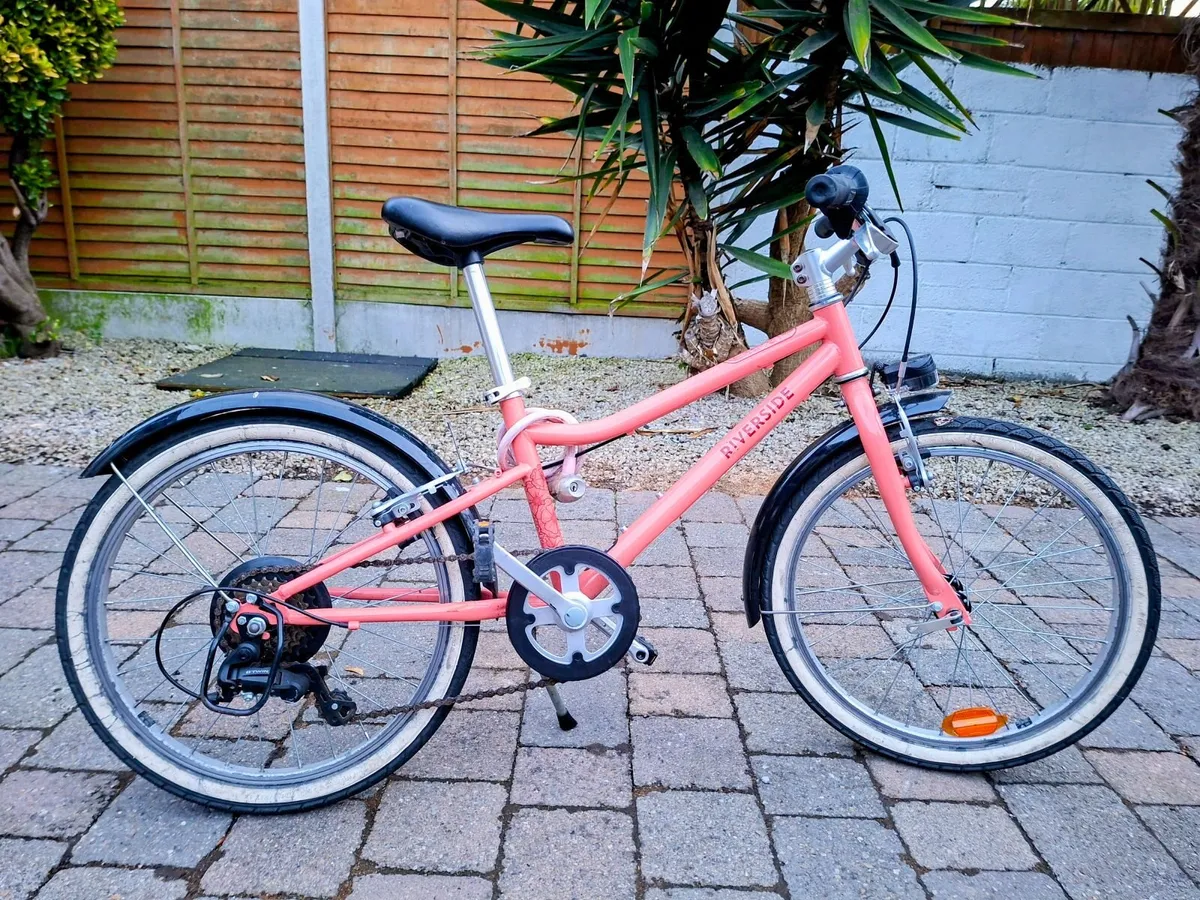 girls 20 inch bike age 6 - 9 years