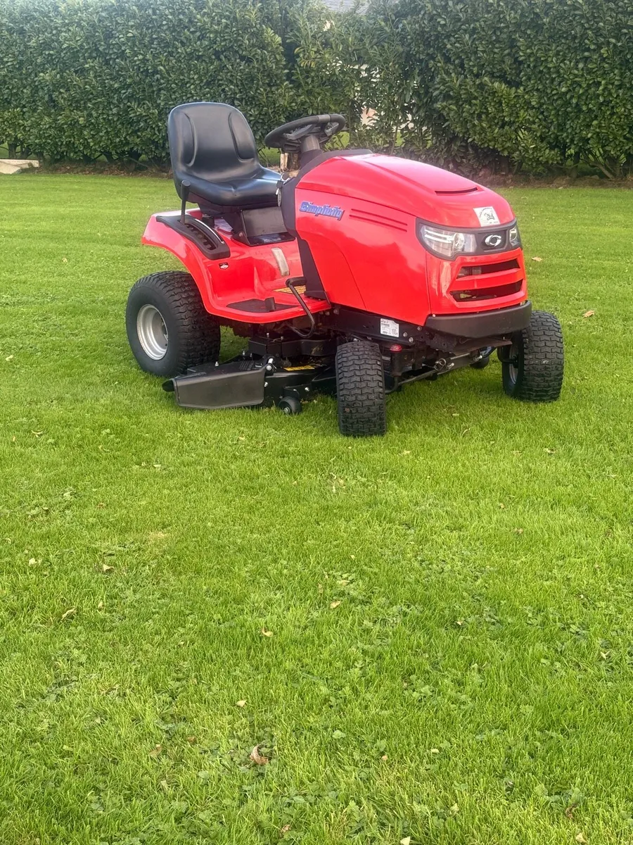 Simplicily ride on mower - Image 1