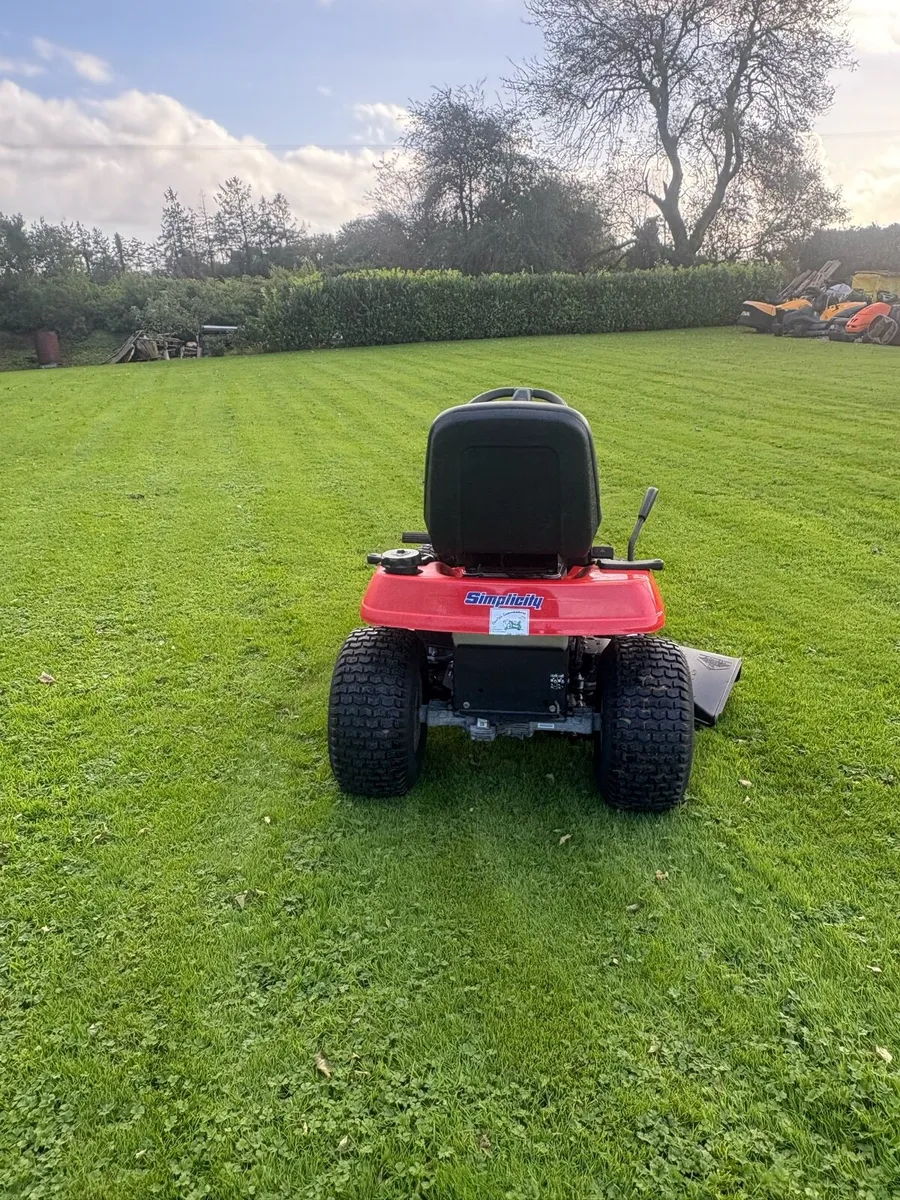 Simplicily ride on mower - Image 3