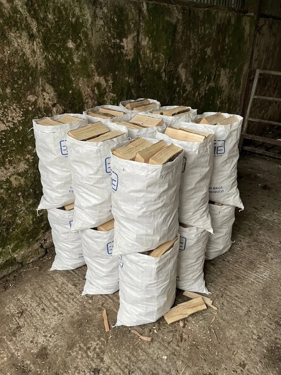 25kg bags of stick - Image 1