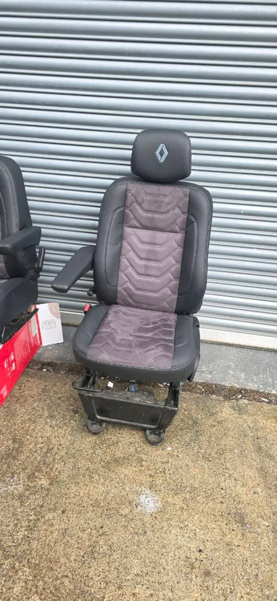 Renault master camper seats - Image 3