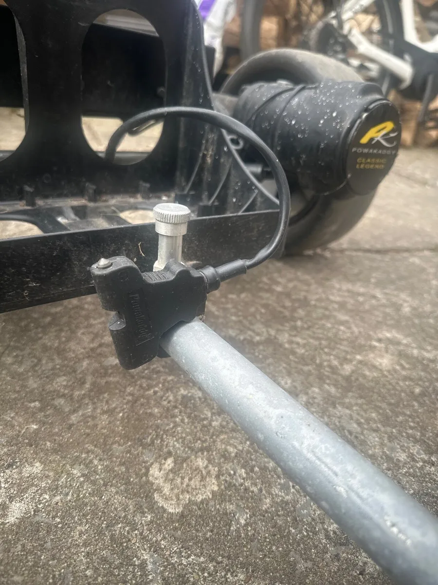 Powakaddy electric golf trolley - Image 3