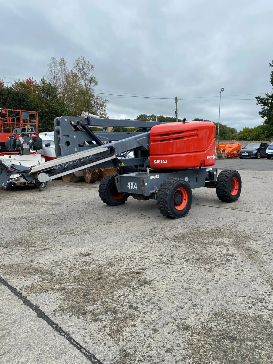 2015 SKYJACK SJ51AJ / Z45 57FT  DIESEL ARTIC BOOM - Image 4