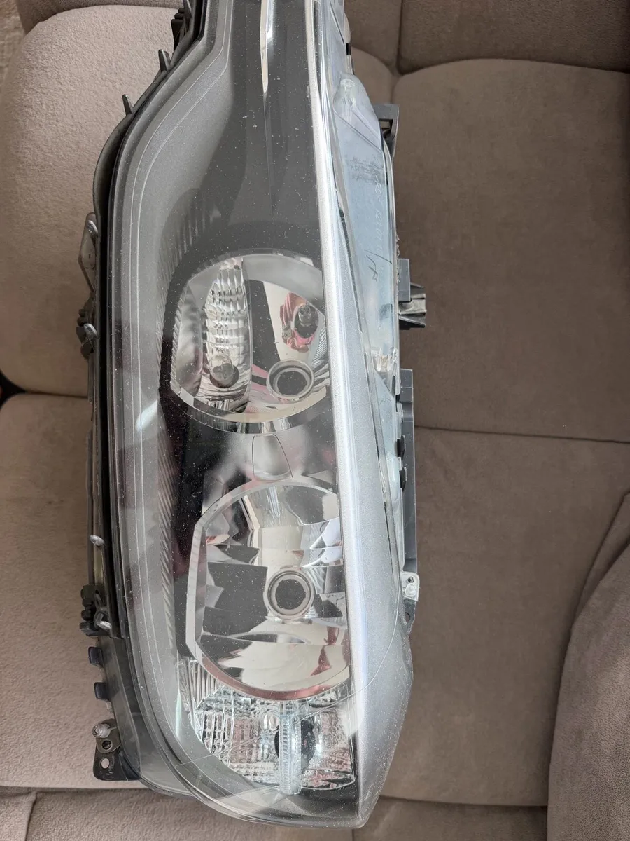 Bmw F30 headlights - Image 2
