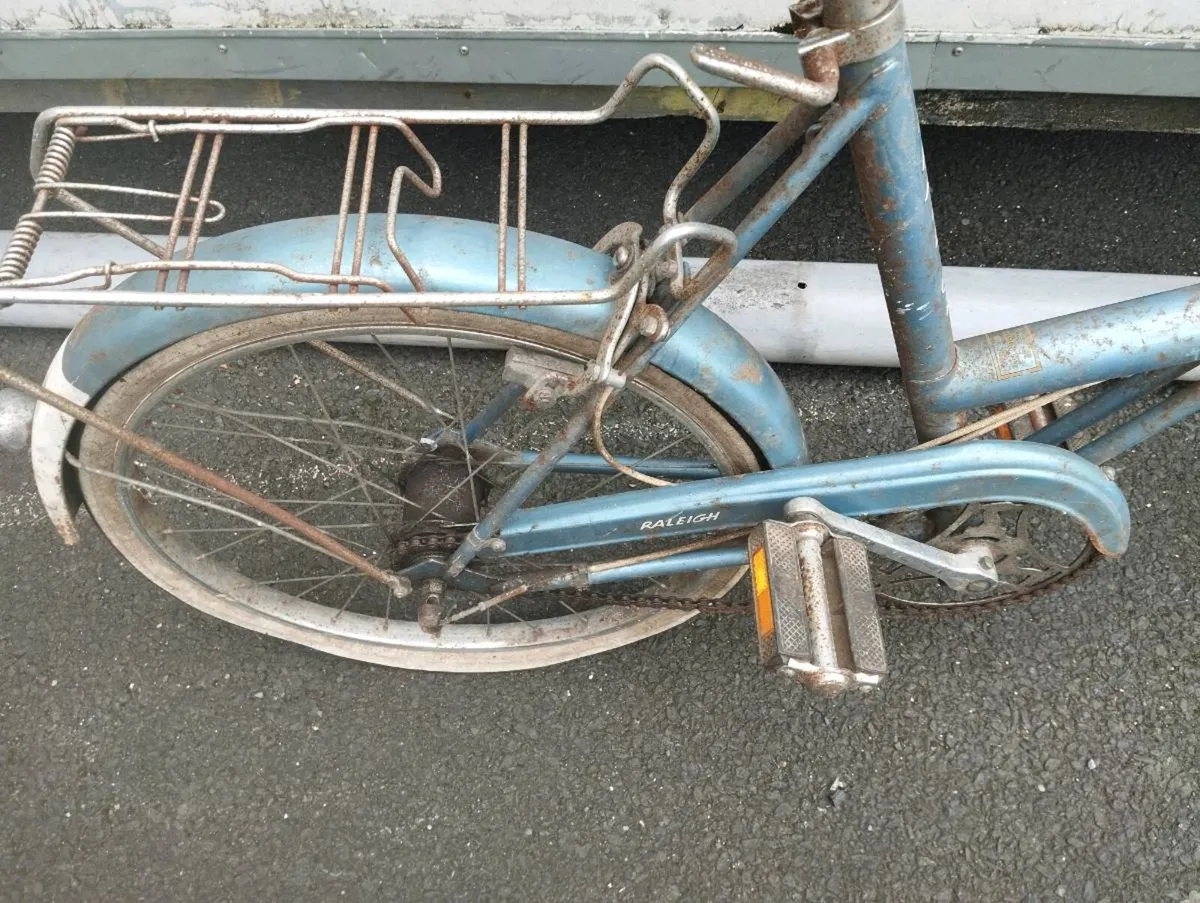 Vintage raleigh folding bike - Image 2