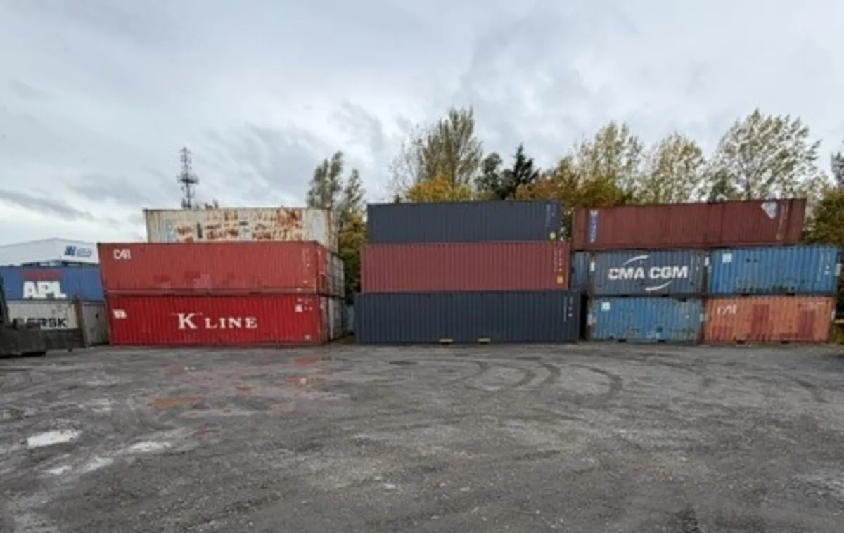 Shipping containers - Image 4