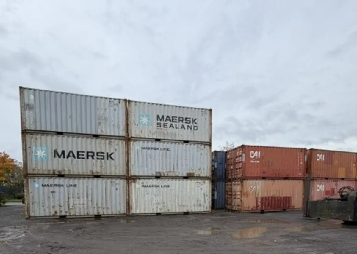 Shipping containers - Image 1