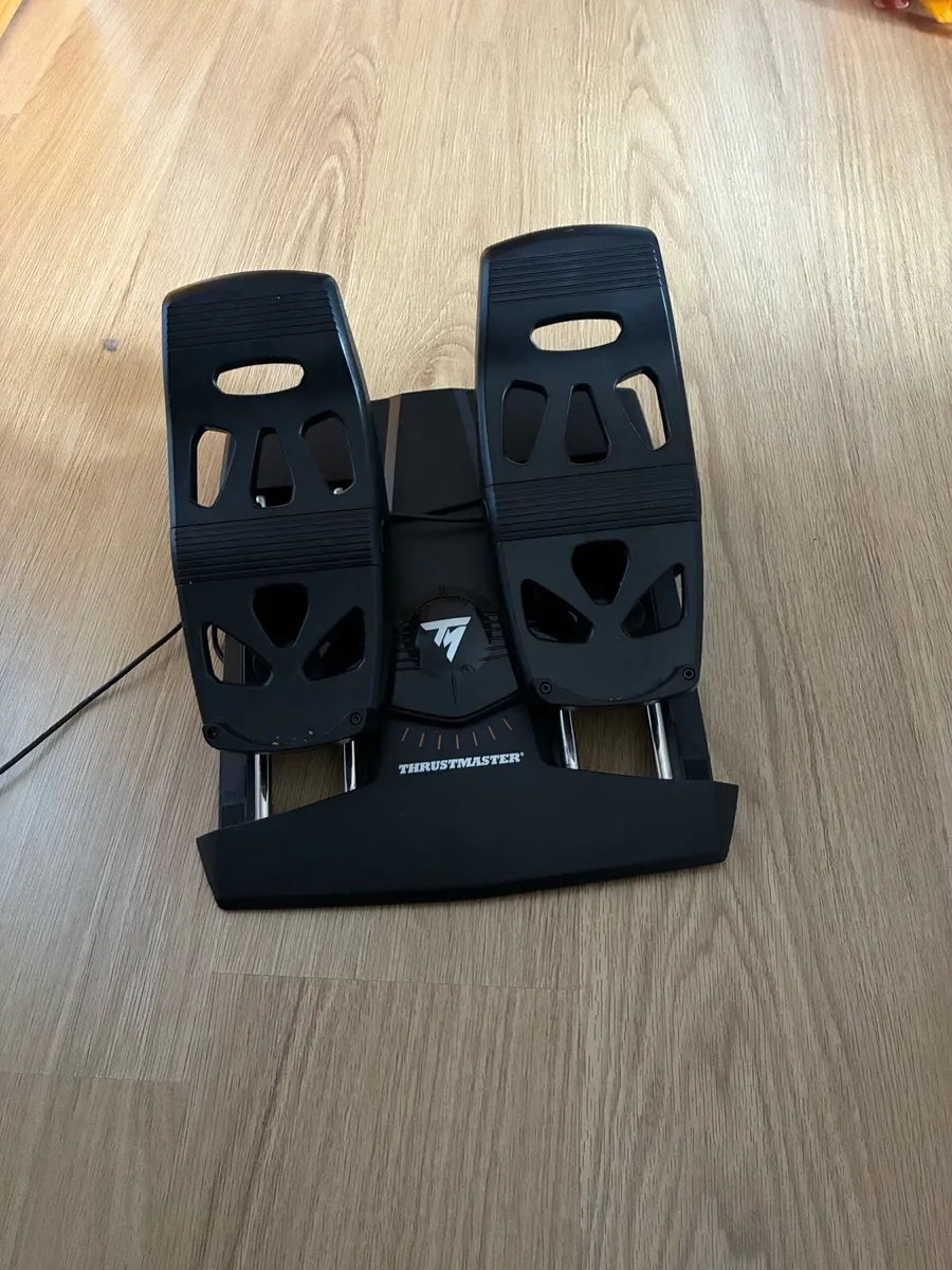 Thrustmaster Boeing Flight Stimiluator - Image 4