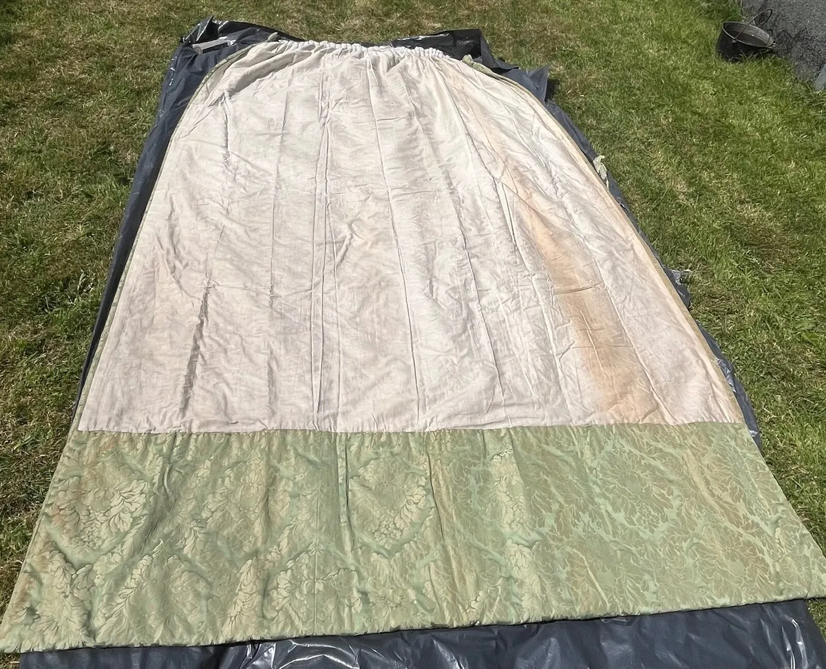 Fine Set of Four Lined Damask Curtains (Period) - Image 3